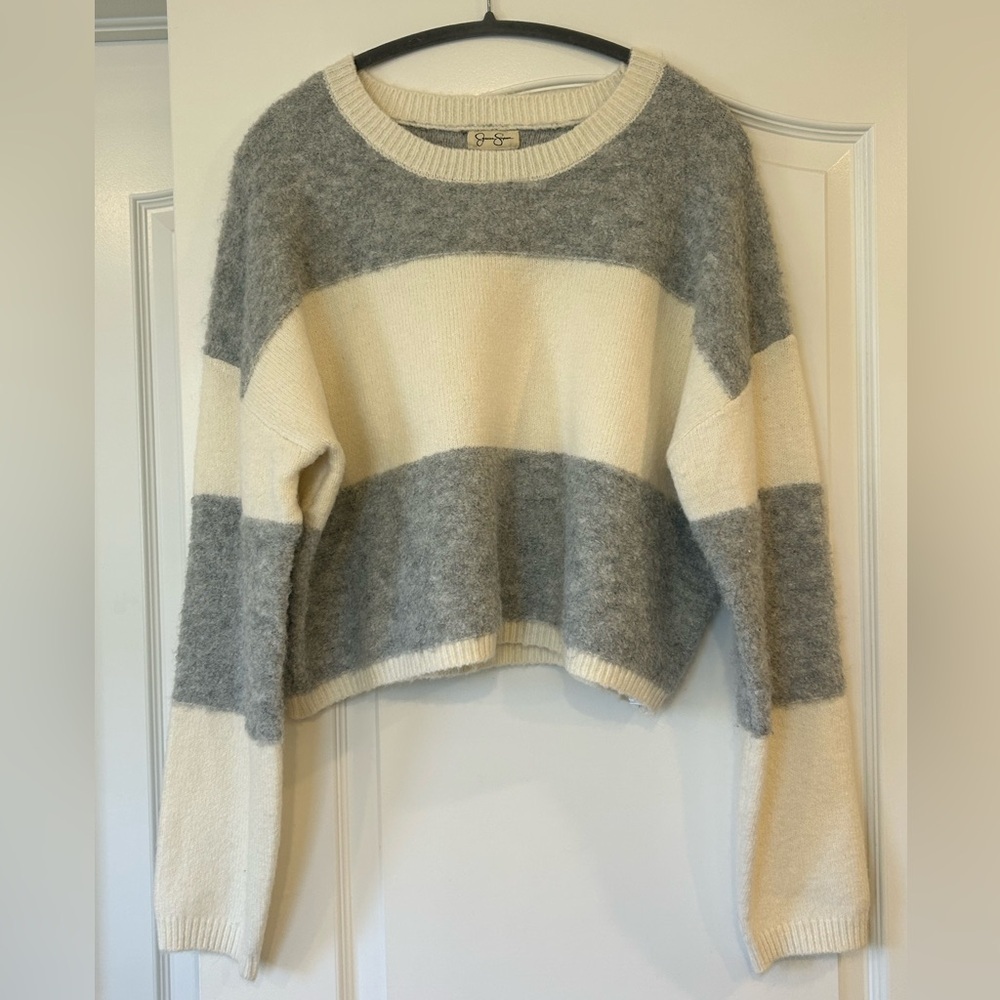 EUC Jessica Simpson Colorblock Knit Sweater – Gray & White (Size XL)